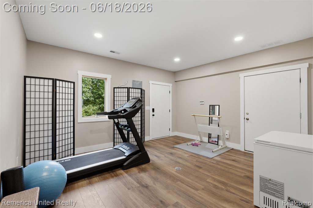 3175 Kensington Road, Milford, MI 48380 — Photo 31