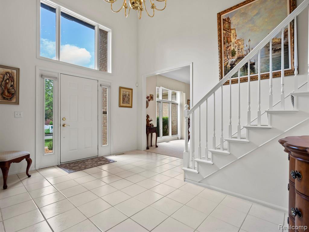 6671 CHELSEA, West Bloomfield, MI — Photo 5