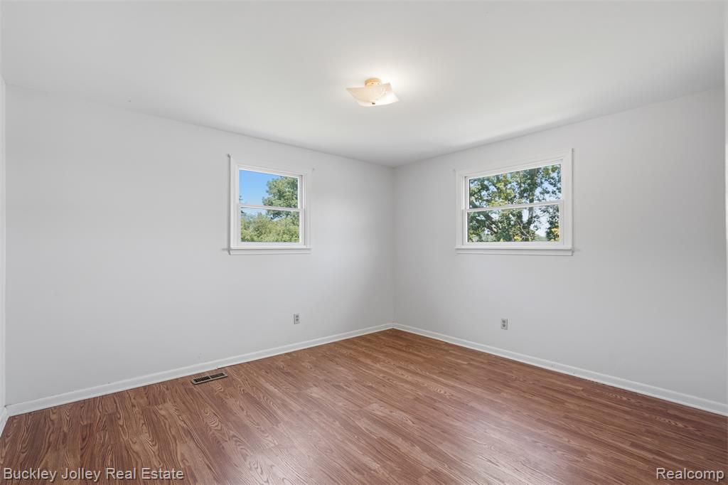 10507 Lafollette Drive, Brighton, MI 48114 — Photo 18