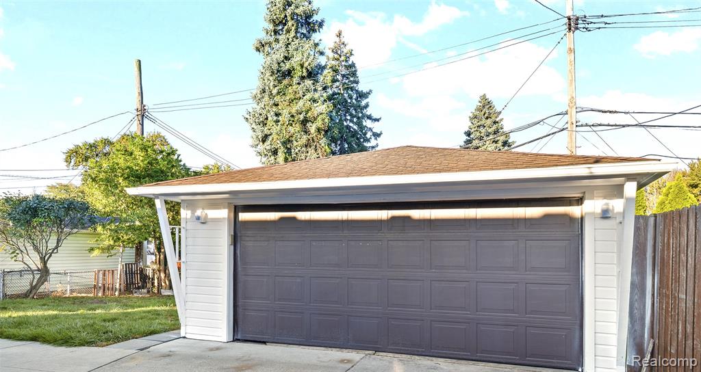 9334 N Joseph Avenue, Allen Park, MI 48101 — Photo 3