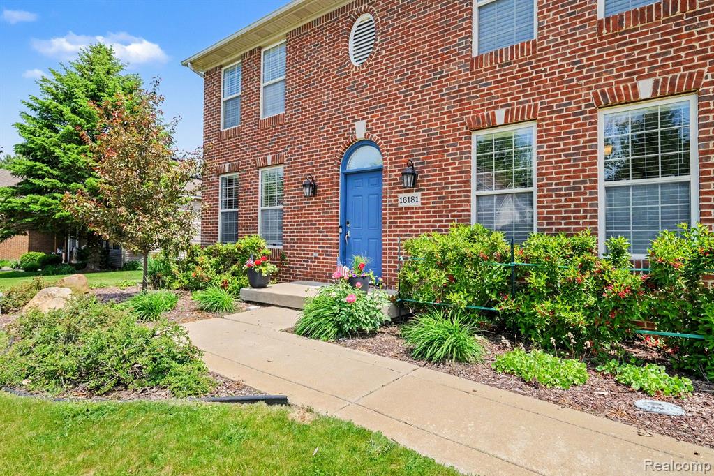 16181 Valcrest Drive, Linden, MI 48451 — Photo 8