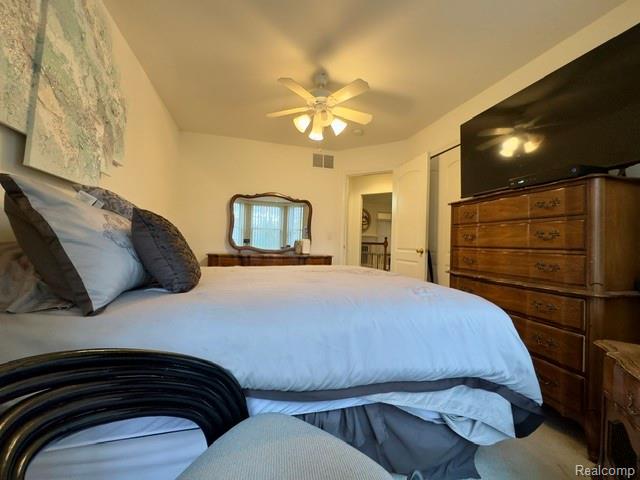 1151 Creekside Court, Burton, MI 48509 — Photo 15