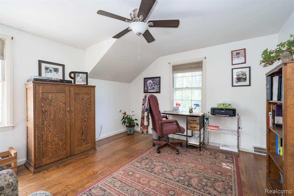28090 Sunset Boulevard W, Lathrup Village, MI 48076 — Photo 26