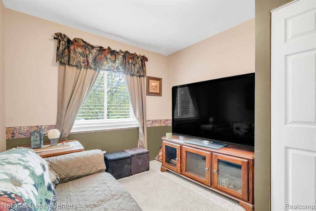 2230 Stonesthrow Drive, Lapeer, MI 48446 — Photo 9