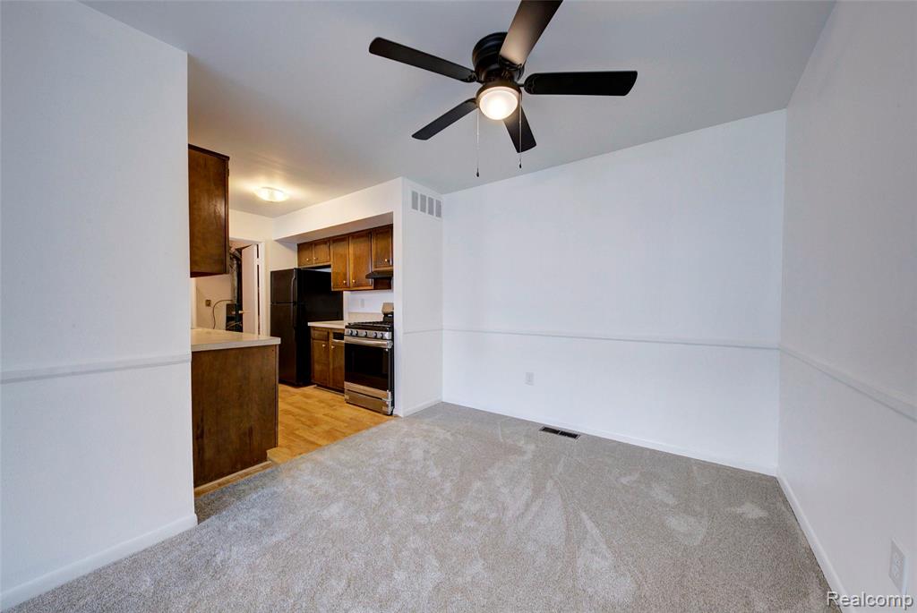 39887 Village Wood Lane, Novi, MI — Photo 11