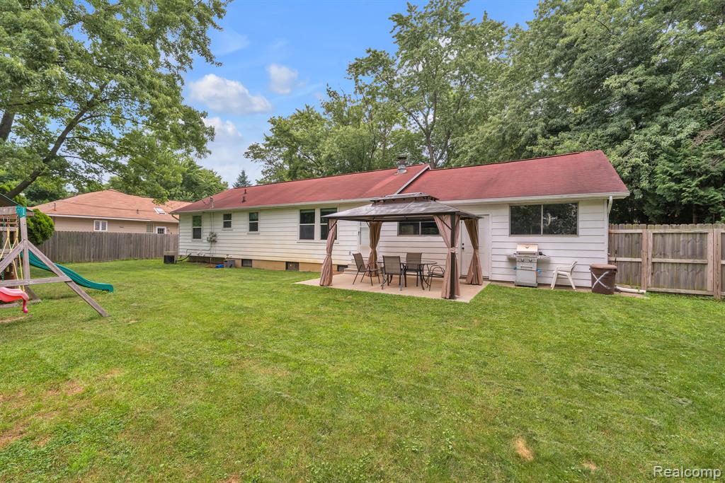 4100 Highland Court, West Bloomfield, MI 48323 — Photo 27
