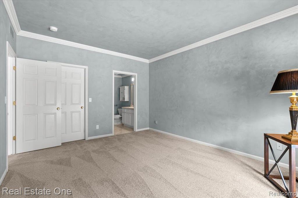1818 Flagstone Circle, 34, Rochester, MI 48307 — Photo 16
