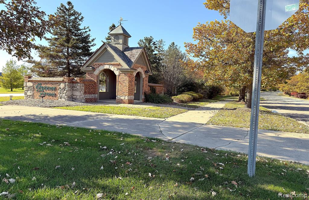 7724 PIONEER Drive, Ypsilanti, MI 48197 — Photo 3