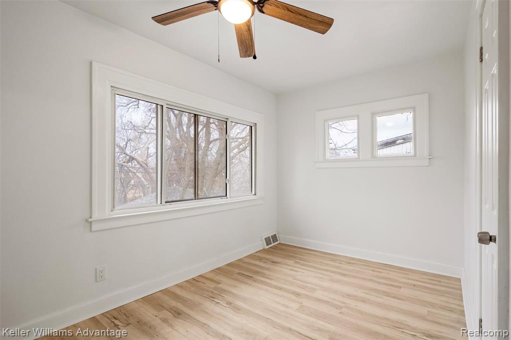 2427 Highland Street, Detroit, MI 48206 — Photo 23