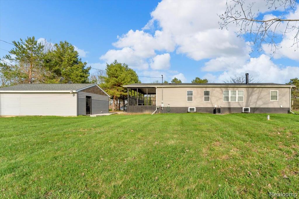 1160 S Van Vleet Road, Swartz Creek, MI 48473 — Photo 33