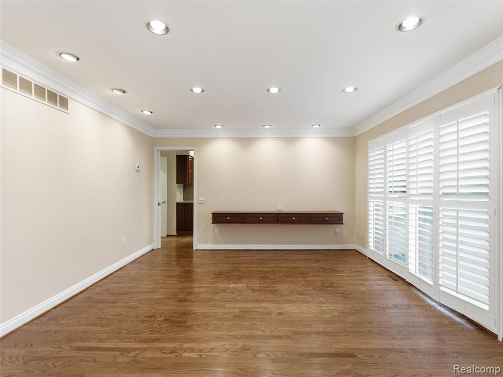 6394 Rose Boulevard, West Bloomfield, MI — Photo 17