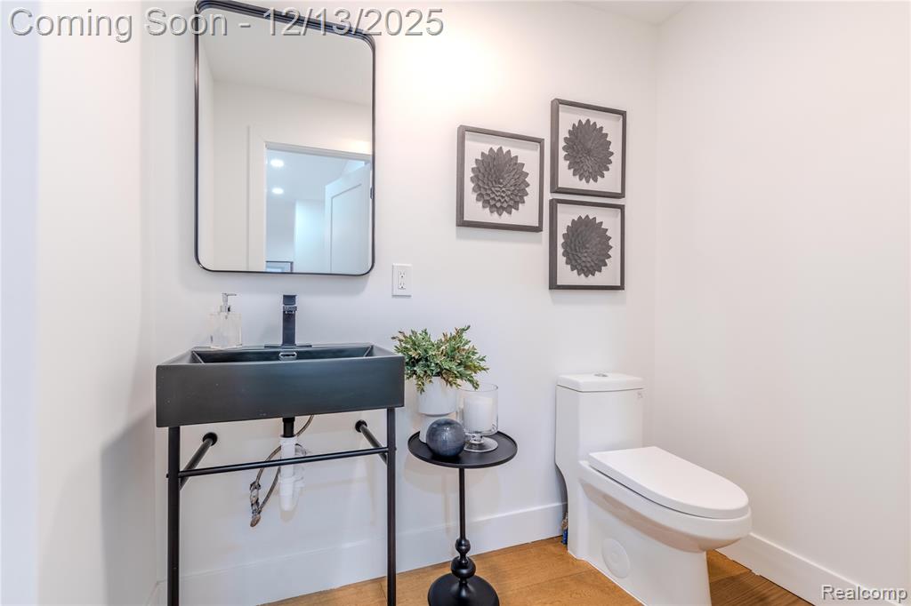 2433 Fischer Street, Detroit, MI 48214 — Photo 23