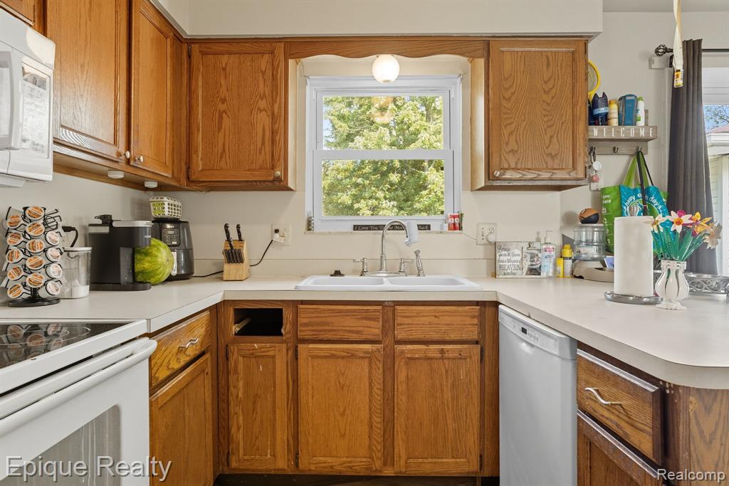 109 Murray Court, Marine, MI — Photo 11