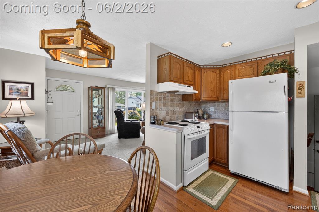 3993 Maiden Street, Waterford, MI 48329 — Photo 7
