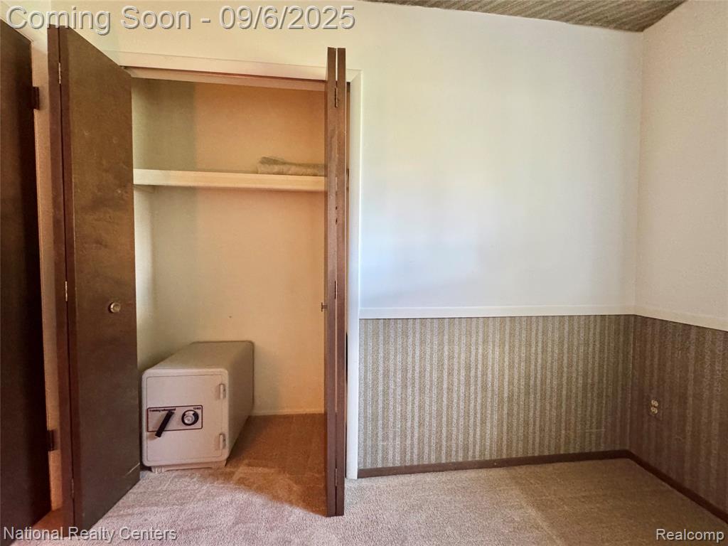 9915 Beech Daly Road, Taylor, MI 48180 — Photo 20