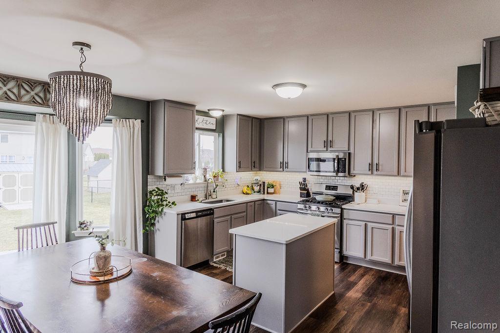9010 Birch Pointe Drive, Newport, MI 48166 — Photo 20