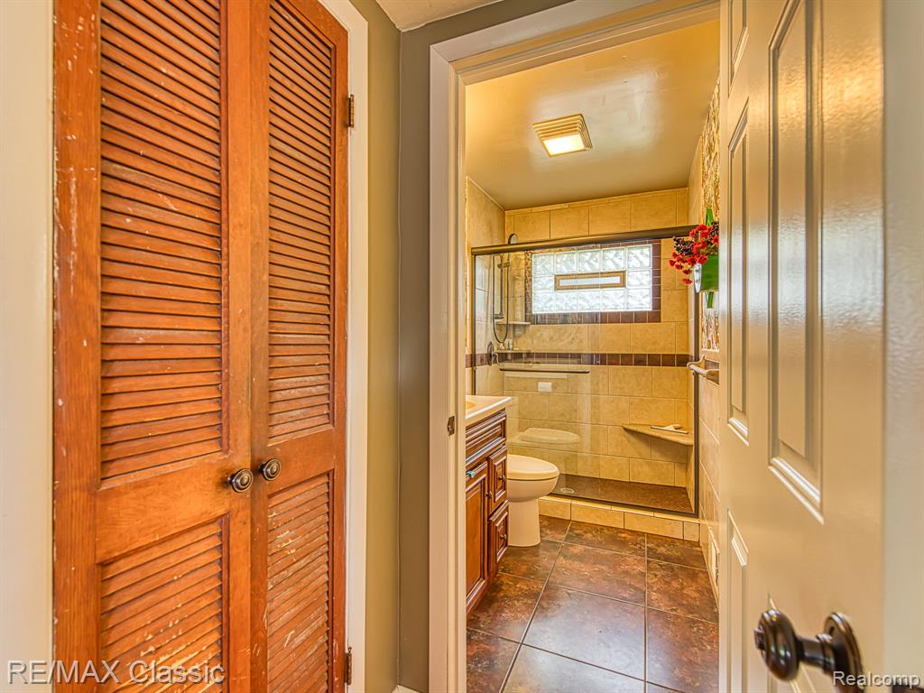 253 Delaware Road, Whitmore Lake, MI 48189 — Photo 18
