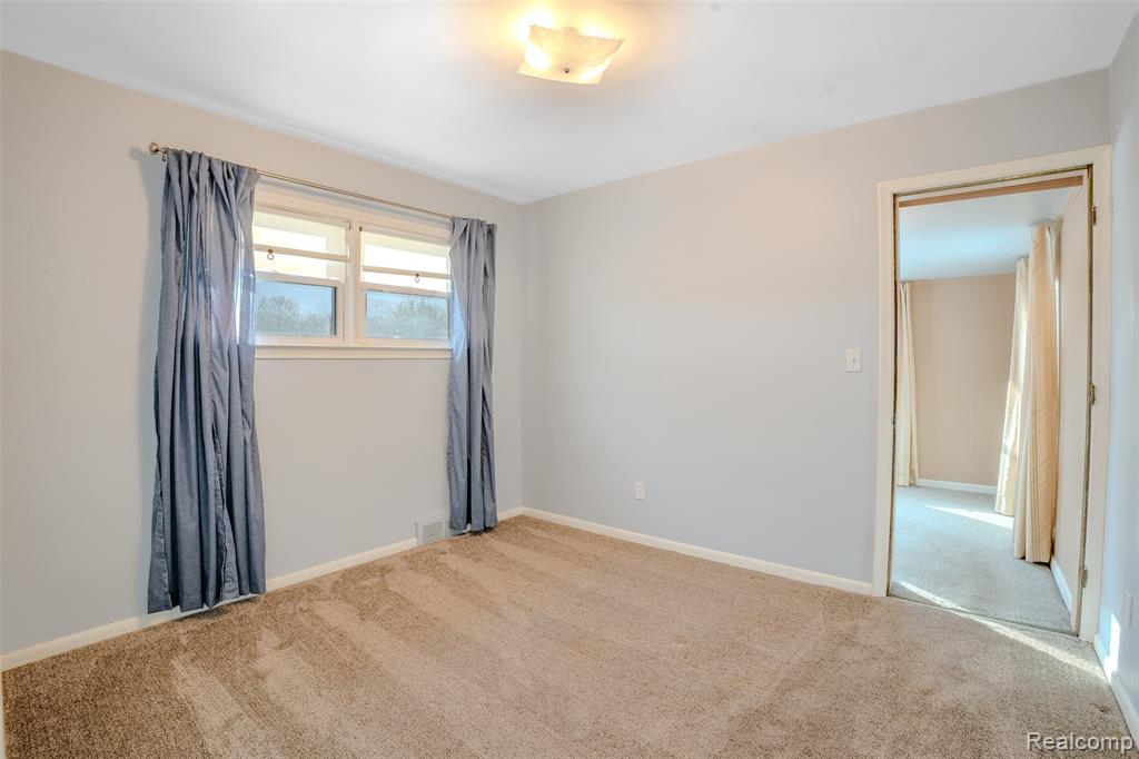 8132 Balfour Avenue, Allen Park, MI 48101 — Photo 9