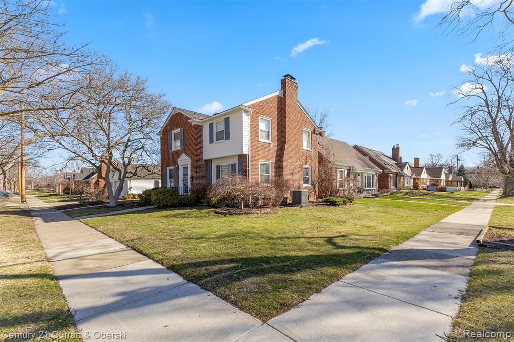 431 S SILVERY Lane, Dearborn, MI 48124 — Photo 4