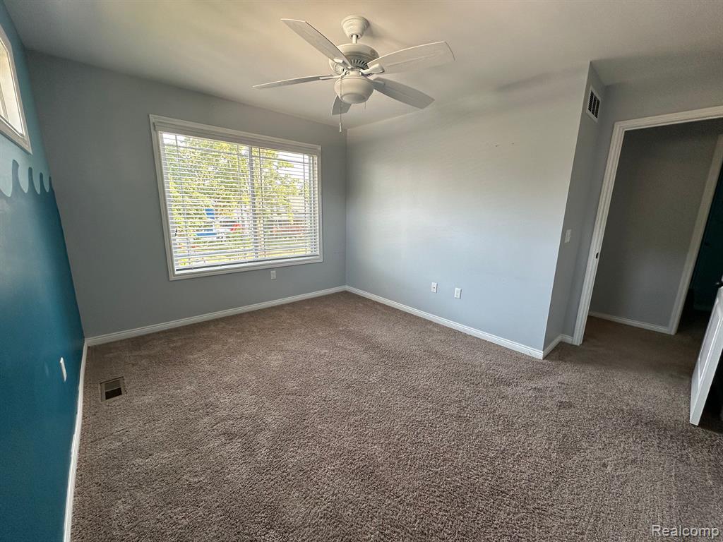 518 PARKDALE AVE, Rochester, MI 48307 — Photo 19