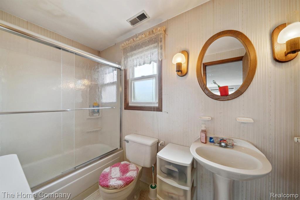 4473 Parkside Boulevard, Allen Park, MI 48101 — Photo 24