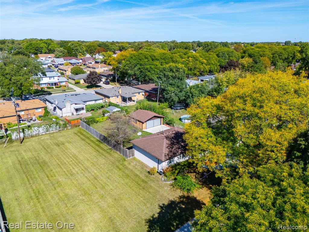 8057 Helen, Center Line, MI 48015 — Photo 21
