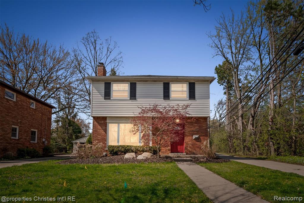 956 Northlawn Boulevard, Birmingham, MI 48009 — Photo 2