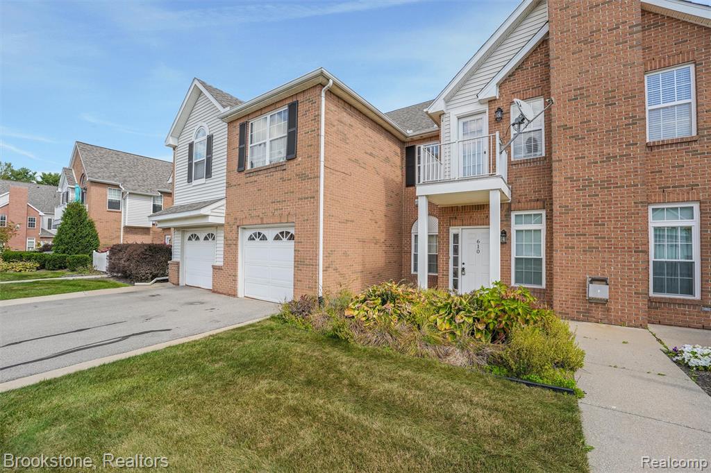 610 Olde English Circle, Howell, MI 48855 — Photo 24