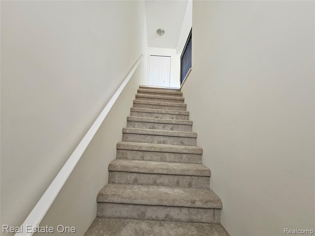 56401 Scotland Boulevard, Shelby Twp, MI 48316 — Photo 14