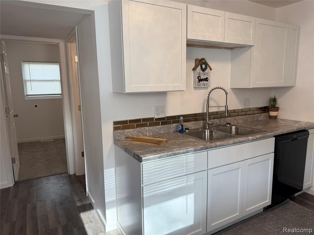 106 E Hopkins Avenue, Pontiac, MI 48340 — Photo 25