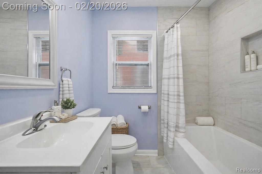 16863 Tracey Street, Detroit, MI 48235 — Photo 13