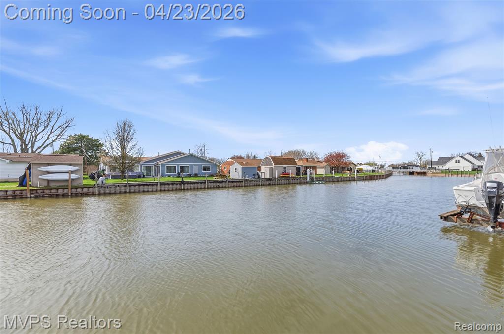 39415 E Archer Drive, Harrison Township, MI — Photo 37