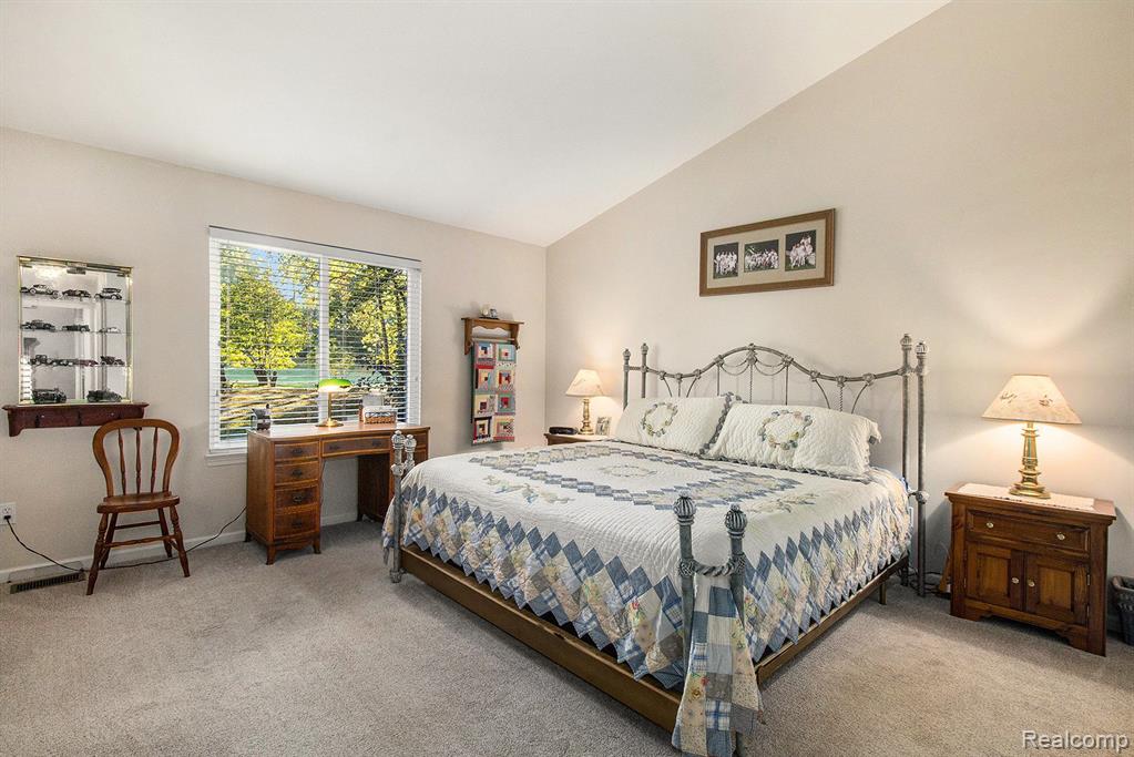 9771 Tioga Trail, Pinckney, MI 48169 — Photo 14