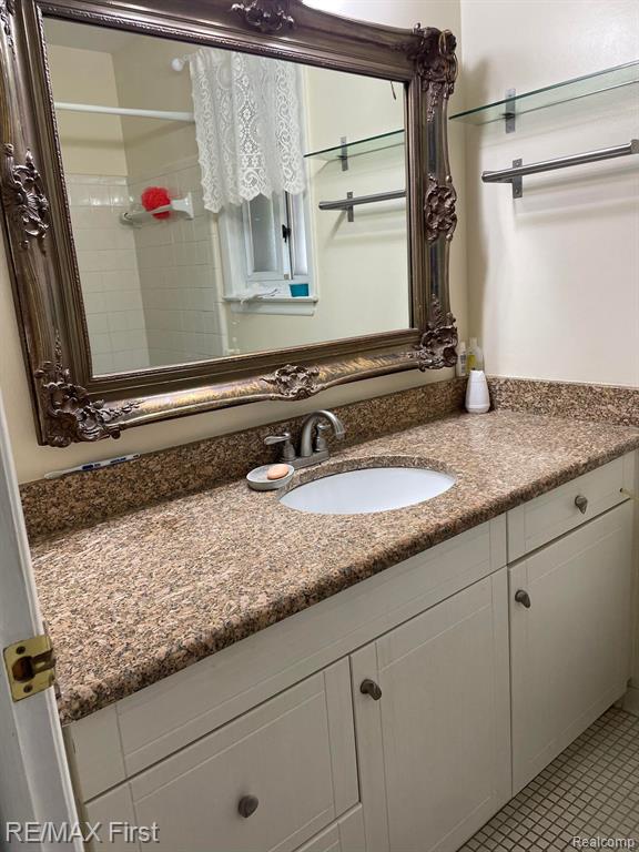 8401 18 Mile APT # 99 Road, Sterling Heights, MI 48313 — Photo 10