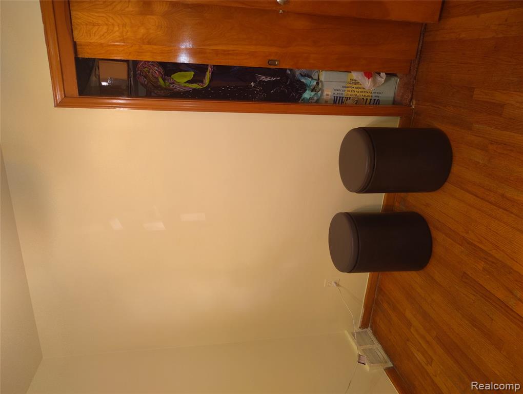 6906 Greenview Avenue, Detroit, MI 48228 — Photo 20