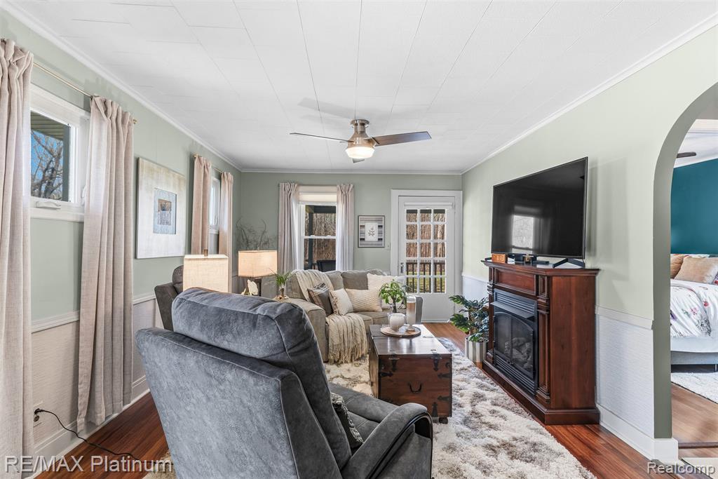 11124 White Lake Road, Fenton, MI 48430 — Photo 17