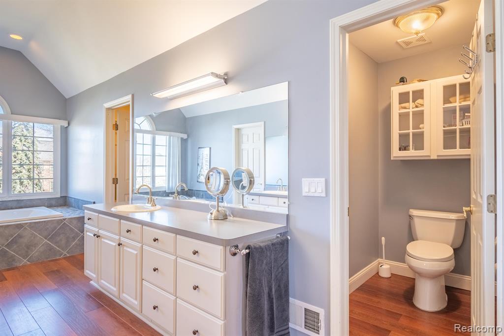 49035 QUAIL RUN Drive S, Plymouth, MI 48170 — Photo 34