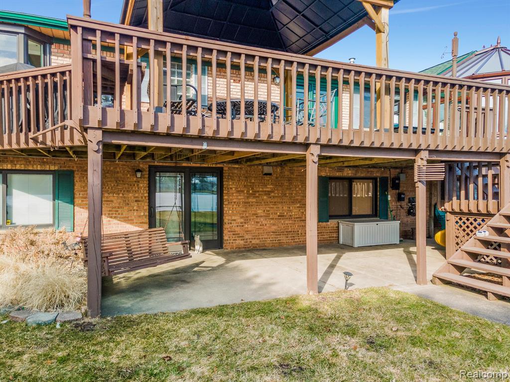 4645 CLAUDIA Drive, Waterford, MI 48328 — Photo 37