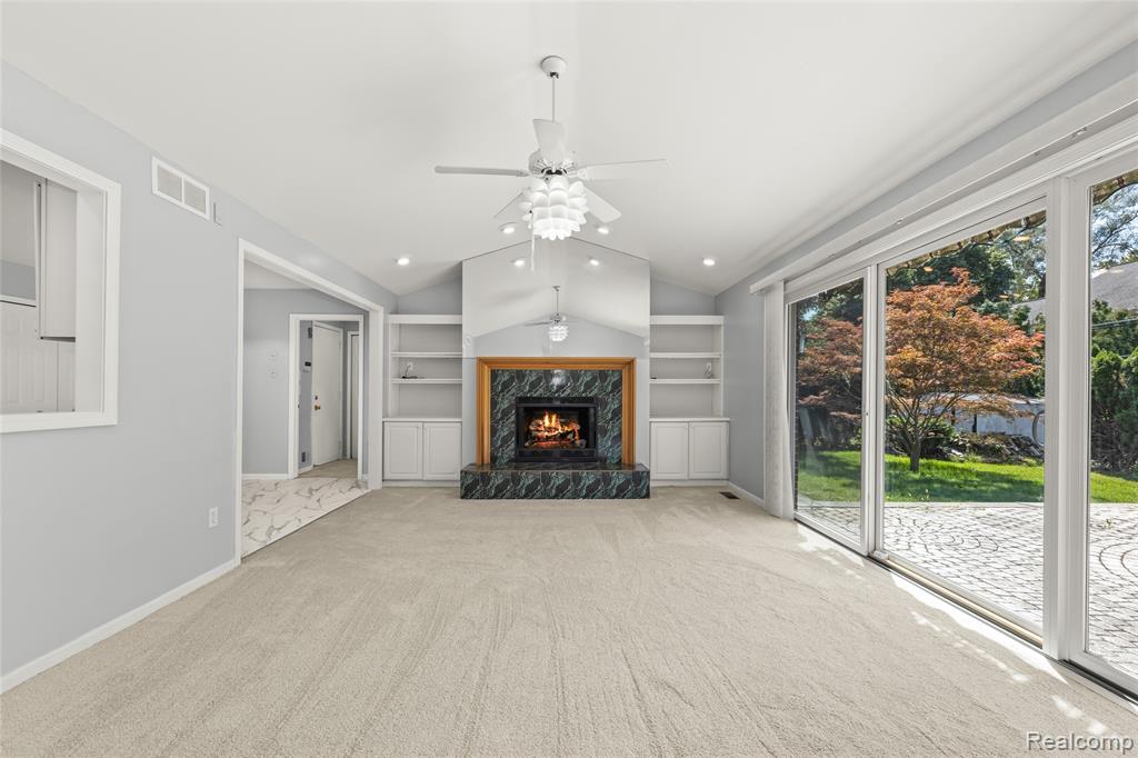441 Parkview Drive Drive, Detroit, MI 48214 — Photo 14
