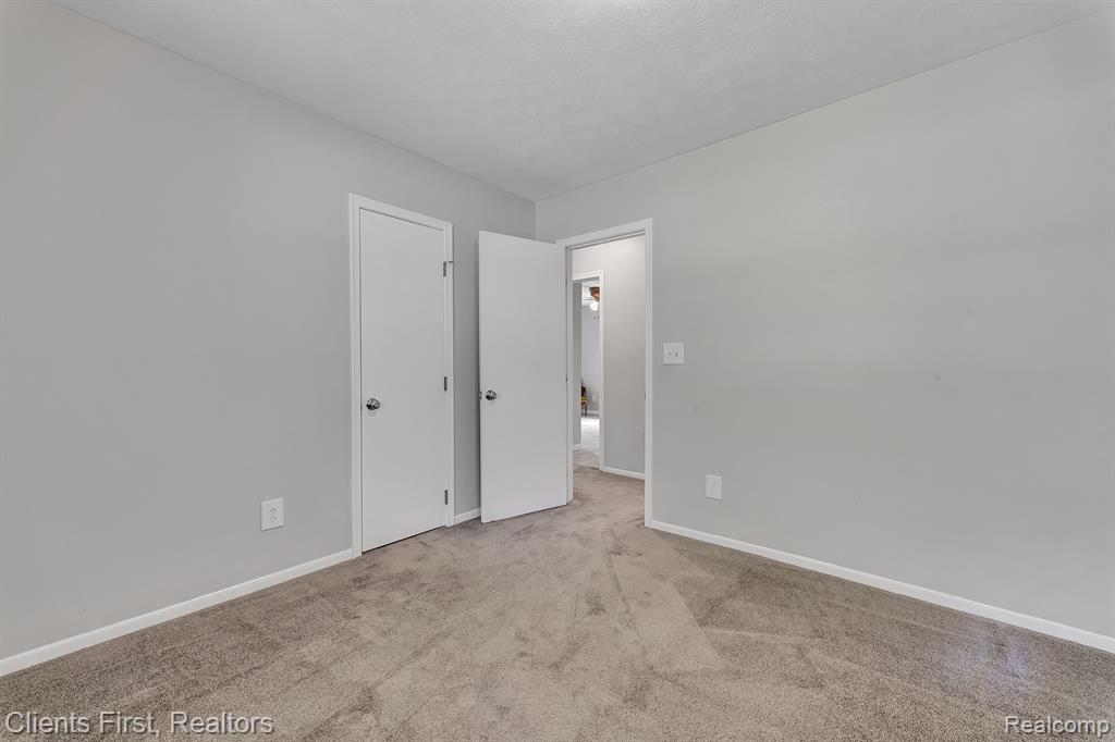 4630 DENTON Road, Canton, MI 48188 — Photo 30