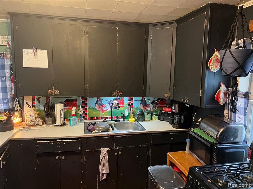 6808 JEFFERSON Road, North Branch, MI 48461 — Photo 8