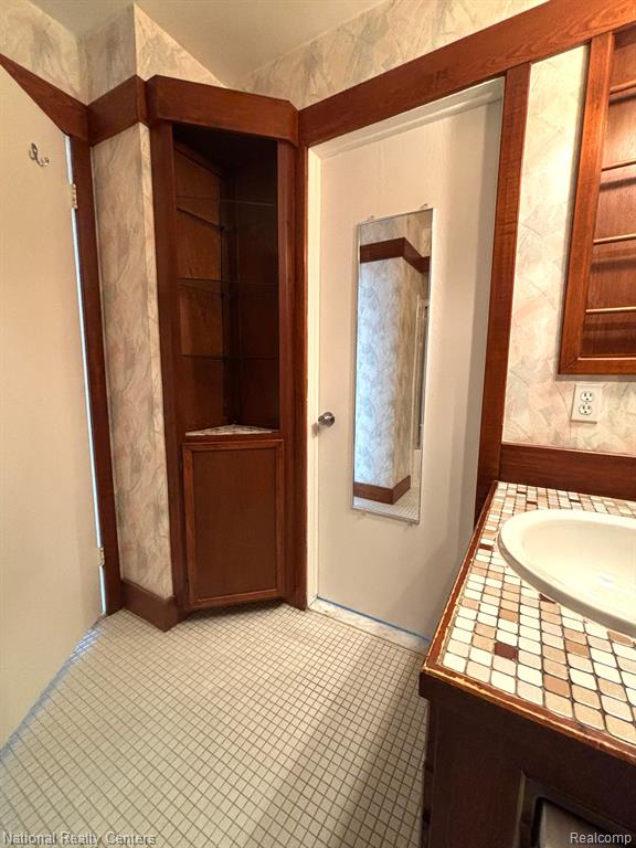 4961 E 10 MILE Road, 8, Warren, MI 48091 — Photo 35