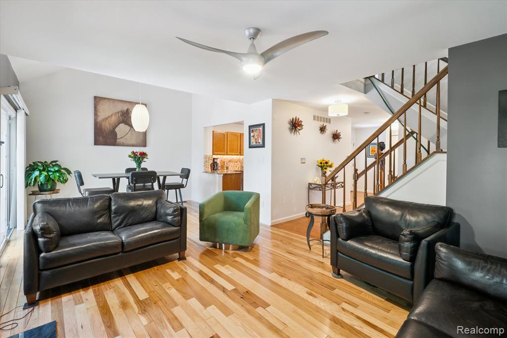 840 Woodridge Hills Drive, Brighton, MI 48116 — Photo 5