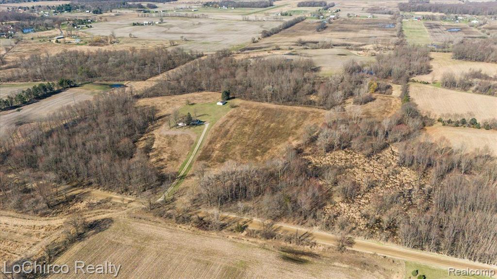 8603 N OWOSSO Road, Fowlerville, MI 48836 — Photo 41