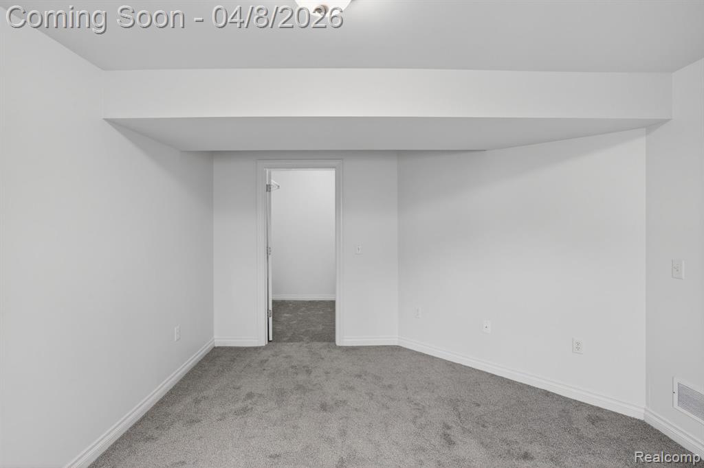 4475 Cross Creek Boulevard, Burton, MI 48509 — Photo 53