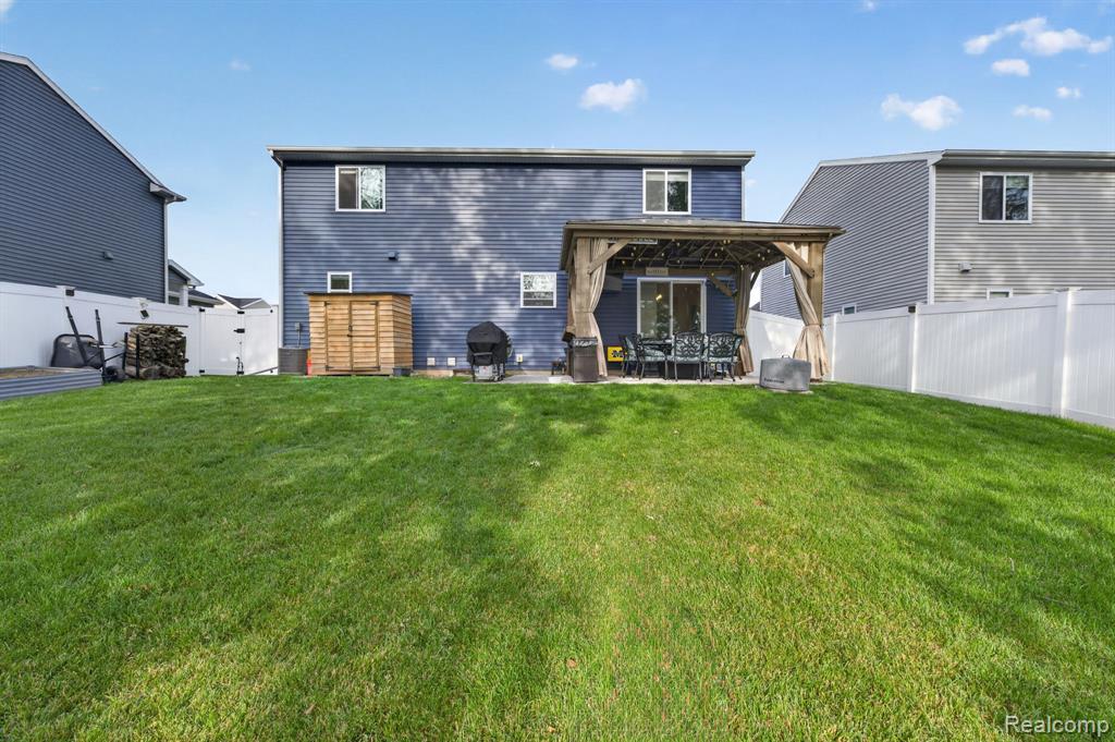 2845 Sycamore River Drive, Fowlerville, MI 48836 — Photo 58
