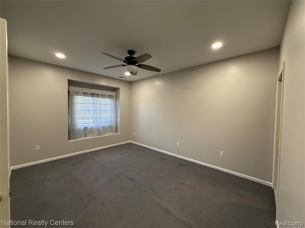5686 Acorn Lane, Sterling Heights, MI 48314 — Photo 14
