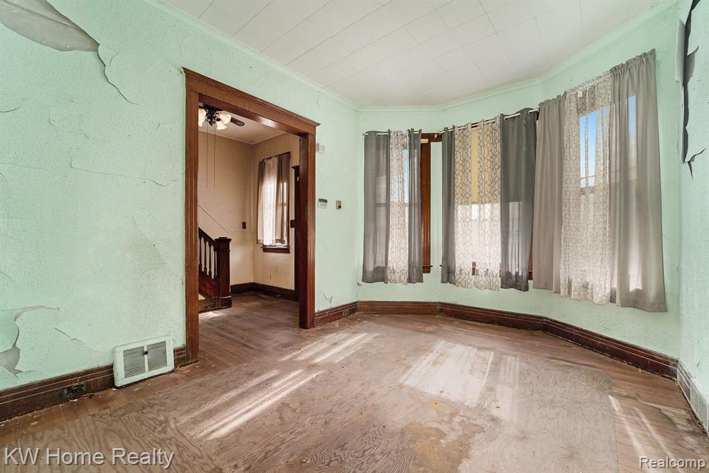 8436 LUMPKIN Street, Hamtramck, MI 48212 — Photo 5
