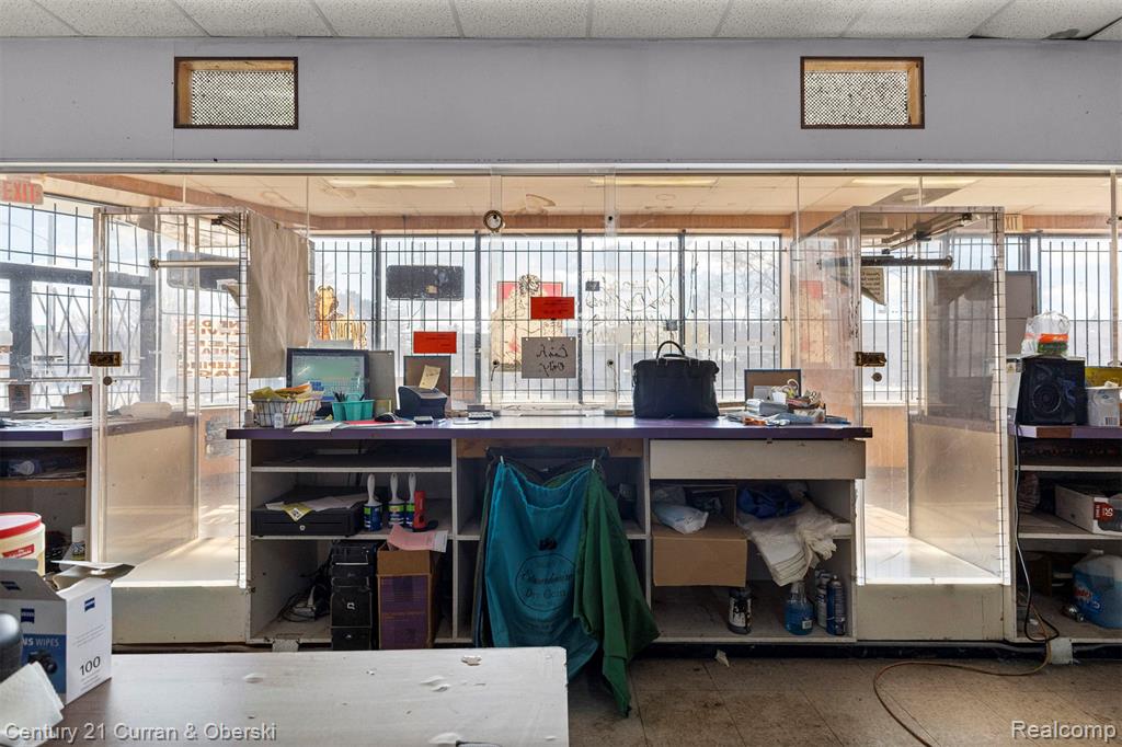 16300 W 7 Mile Road, Detroit, MI 48235 — Photo 40