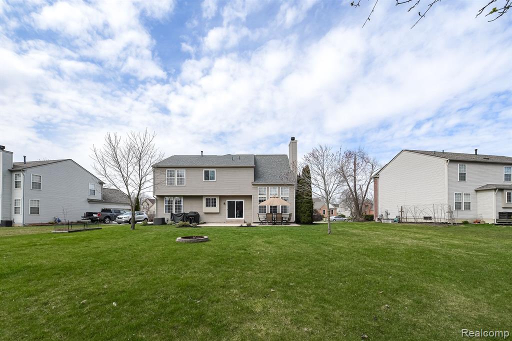 6249 CHERRYWOOD Drive, Ypsilanti, MI 48197 — Photo 3